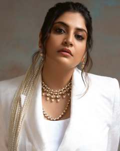 manjima-mohan-in-white-official-dress-ideas-images-003