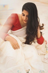 manjima-mohan-latest-onam-2021-photoshoot-002
