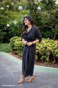 manjima mohan latest pics-1