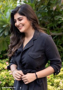 manjima mohan latest pics-2
