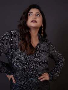 manjima-mohan-new-stylish-photos-003