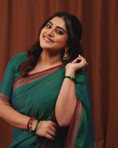 manjima-mohan-new-stylish-photos-016