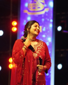 manjima-mohan-new-stylish-photos-021