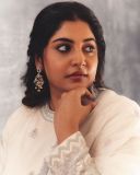 manjima-mohan-in-white-salwar-with-heavy-work-images