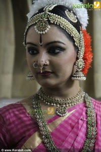 1093manju_warrier_photos__00-012