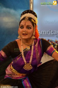 3979manju_warrier_pics_01-003