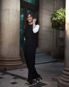 manju-warrier-black-outfit-photos