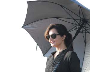 manju-warrier-in-black-outfit-photos-002
