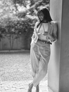 manju-warrier-in-formal-pants-and-blazer-photo-latest-014