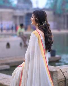 manju-warrier-in-kerala-saree-look-photos-001