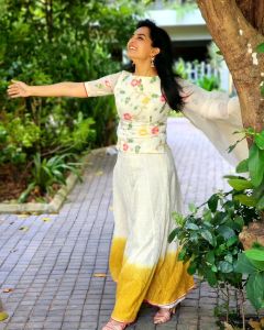 manju-warrier-in-lehenga-dress-images-001