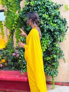 manju-warrier-in-yellow-saree-with-kalamkari-blouse-pics-001