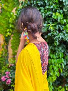 manju-warrier-in-yellow-saree-with-kalamkari-blouse-pics