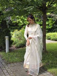 manju-warrier-ireland-photos-024