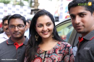 manju-warrier-latest-event-photos-0923-01891