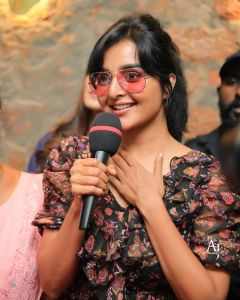 manju-warrier-latest-hair-style-photos-002