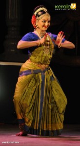 manju-warrier-latest-images-009-00628