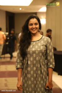 manju-warrier-latest-images-9388