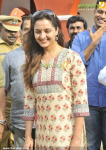 manju-warrier-latest-pics-147-00169