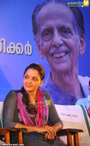 manju-warrier-latest-pics-222-00296