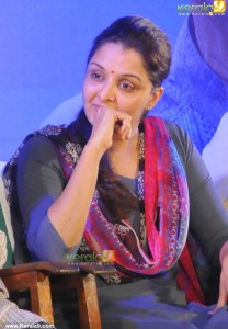 manju-warrier-latest-pictures-333-00199