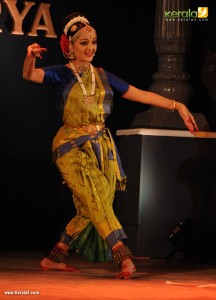 manju-warrier-latest-pictures-333-00382