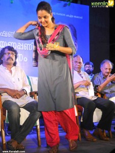 manju-warrier-latest-pictures-333-00462