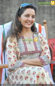 manju-warrier-stills-106-00183