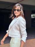 manju-warrier-in-formal-pants-and-blazer-photo-latest-013