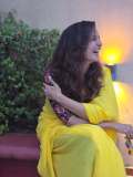 manju-warrier-in-yellow-saree-with-kalamkari-blouse-pics-008