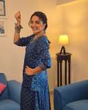 manju-warrier-new-hair-style-and-colour-look-photo-011