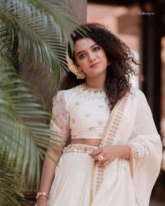 Mareena-Kurisingal-new-onam-photoshoot-2021-0