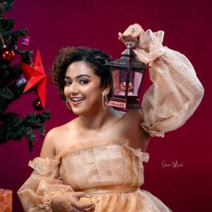 actress-mareena-michael-kurisingal-christmas-2023-photos-001