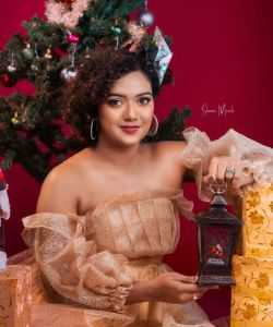 actress-mareena-michael-kurisingal-christmas-2023-photos.webp