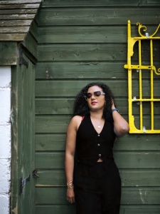 mareena-actress-curly-hair-styling-photos-002
