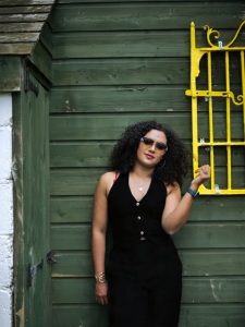 mareena-actress-curly-hair-styling-photos-006
