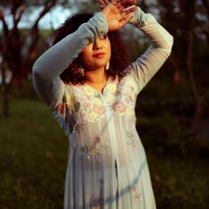 mareena-actress-curly-hair-styling-photos-009