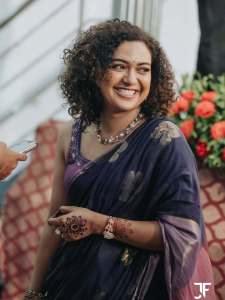 mareena-actress-curly-hair-styling-photos-018