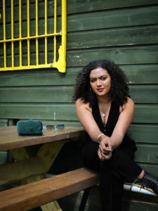 mareena-actress-curly-hair-styling-photos