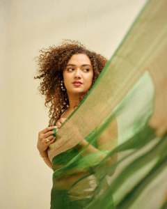 mareena-michael-kurisingal-in-green-cotton-saree-pics-002