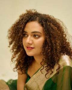 mareena-michael-kurisingal-in-green-cotton-saree-pics-006
