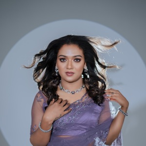 mareena-michael-kurisingal-in-net-saree-style-photos-004
