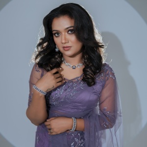 mareena-michael-kurisingal-in-net-saree-style-photos-005