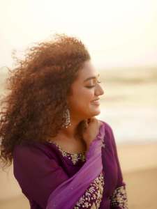 mareena-michael-kurisingal-in-purple-colour-out-fit-photos-009