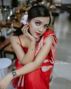 mareena-michael-kurisingal-in-red-saree-pictures-003