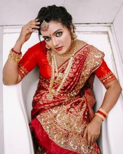 mareena-michael-kurisingal-in-red-saree