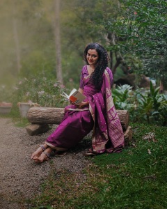 mareena-michael-kurisingal-in-violet-pattu-saree-photos-002