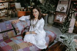 mareena-michael-kurisingal-in-white-kurta-photos-003
