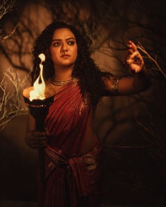 mareena-michael-kurisingal-viral-photoshoot