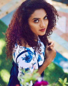 mareena-michael-new-photoshoot-pics-091-002